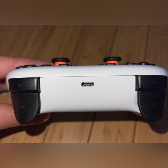 Google Stadia Premiere Edition Controller - Picture 3 of 5